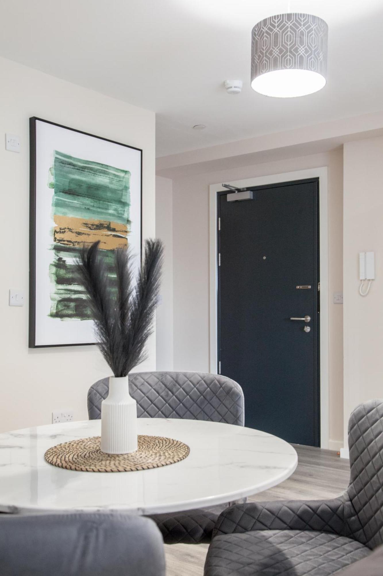 Modern 2bd In Апартаменты