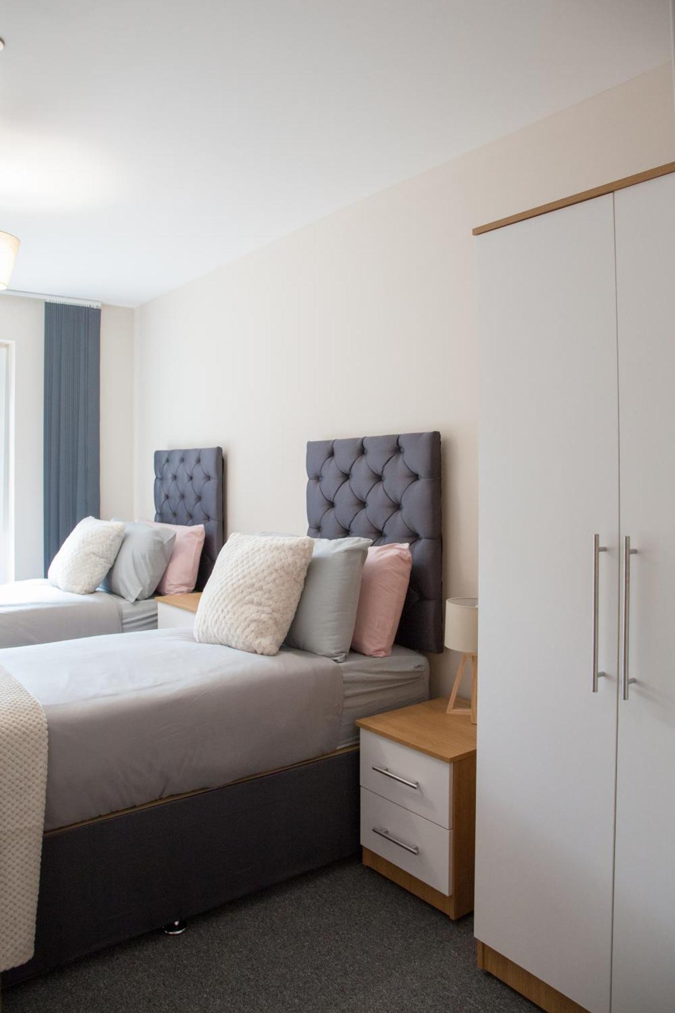 Modern 2bd In Apartment Manchester